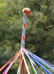 maypole weaving